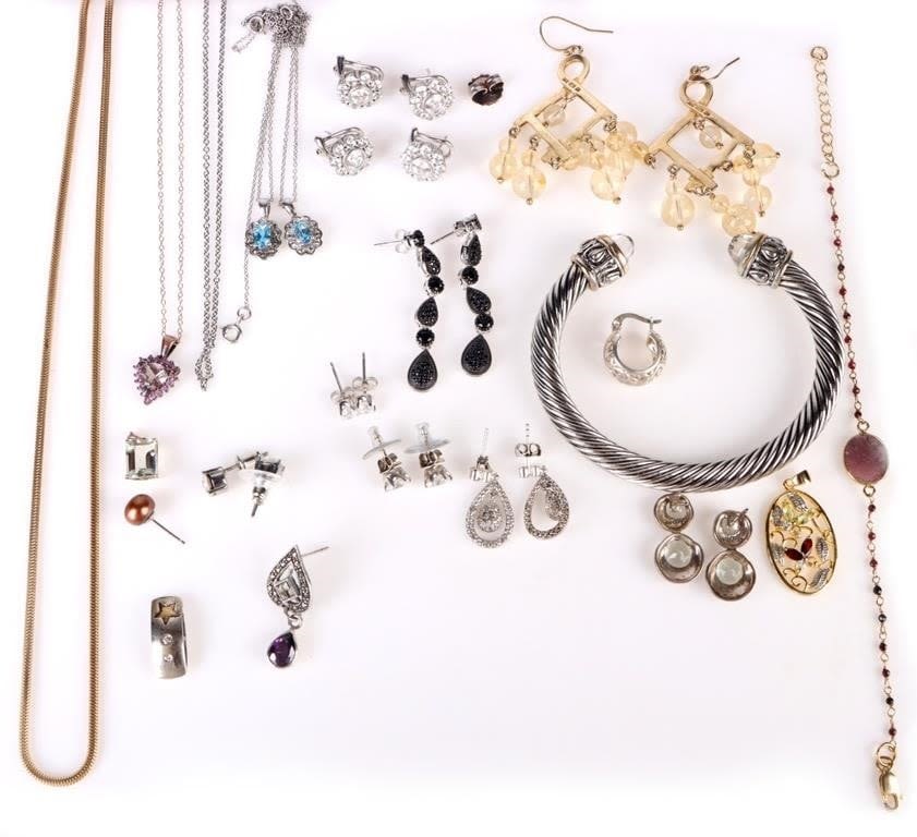 Lot 157196: STERLING SILVER COLLECTIBLE LADIES JEWELRY