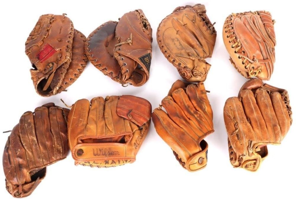 Lot 158204: VINTAGE AUTOGRAPHED MITT & MORE COLLECTOR'S MITTS