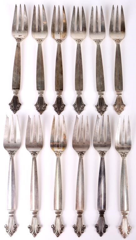 Lot 158270: GEORG JENSEN ANTIQUE STERLING SILVER FORKS (12)