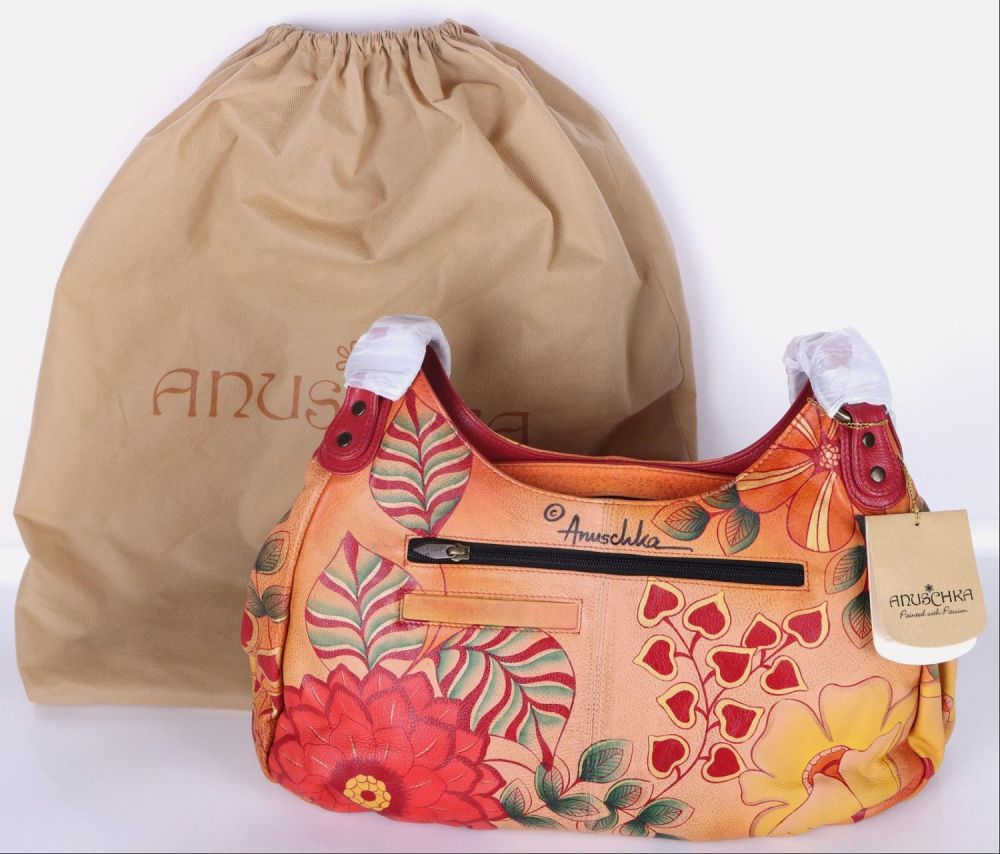 Lot 160245: GENUINE LEESA BY ANUSHKA PAINTED PURSE W/ BAG