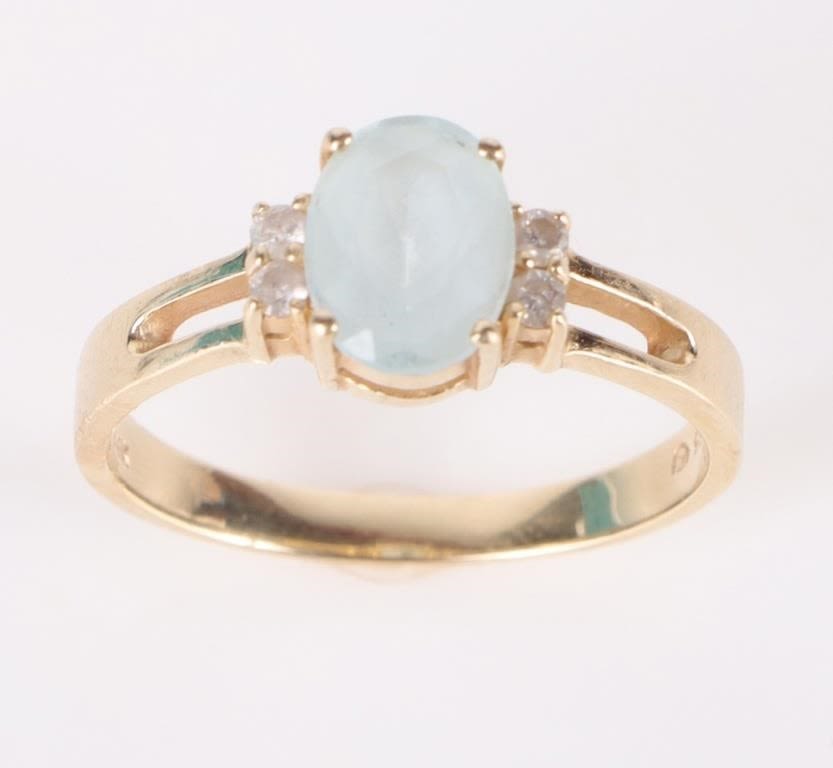 Lot 165153: 14K YELLOW GOLD AQUAMARINE DIAMOND LADIES RING