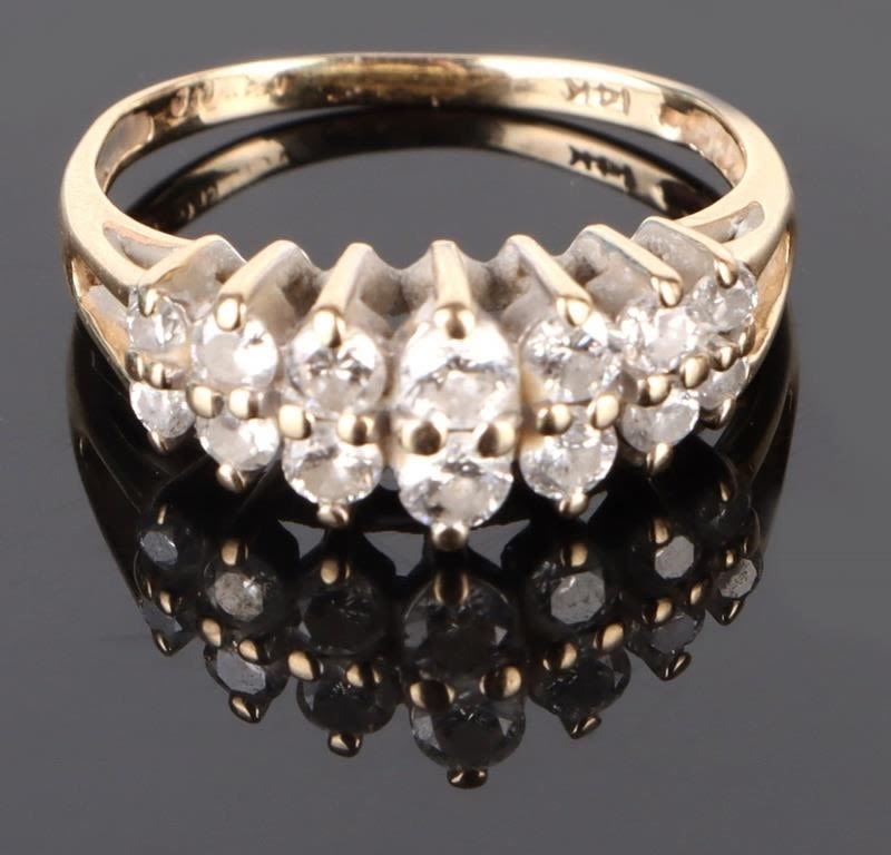 Lot 165156: 14K YELLOW GOLD DIAMOND LADIES RING - 0.84 CTW