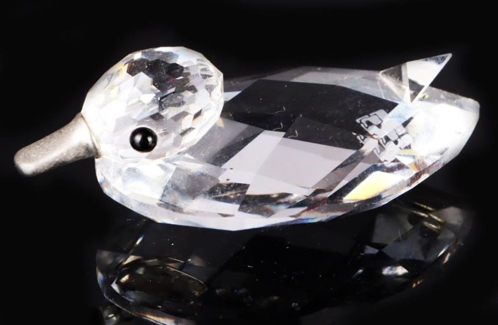 Lot 165265: SWAROVSKI CRYSTAL MINI DUCK #7653 NR 045 W/ BOX