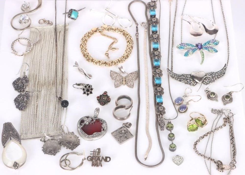 Lot 166197: STERLING SILVER ASSORTED LADIES JEWELRY