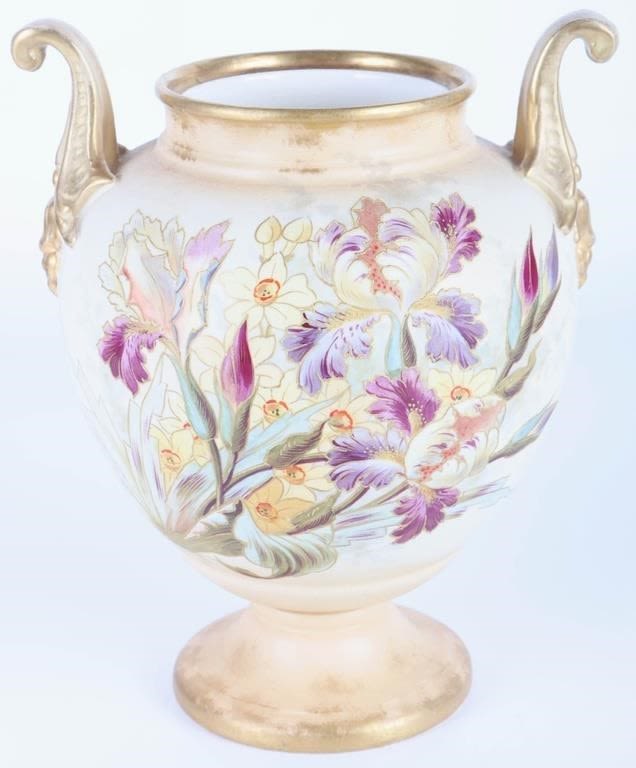 Lot 166238: ROYAL BONN HAND-PAINTED GERMANY FLORAL VASE