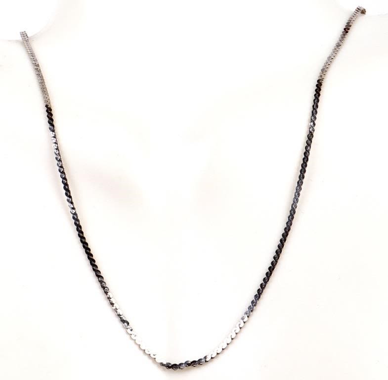 Lot 168163: 18K WHITE GOLD LADIES "S" CHAIN NECKLACE