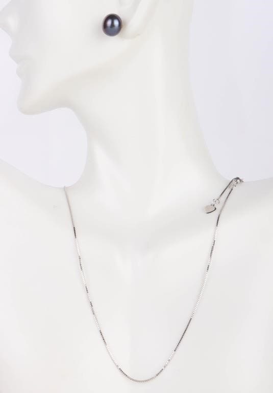 Lot 168171: 18K WHITE GOLD NECKLACE & 10K GOLD PEARL STUDS