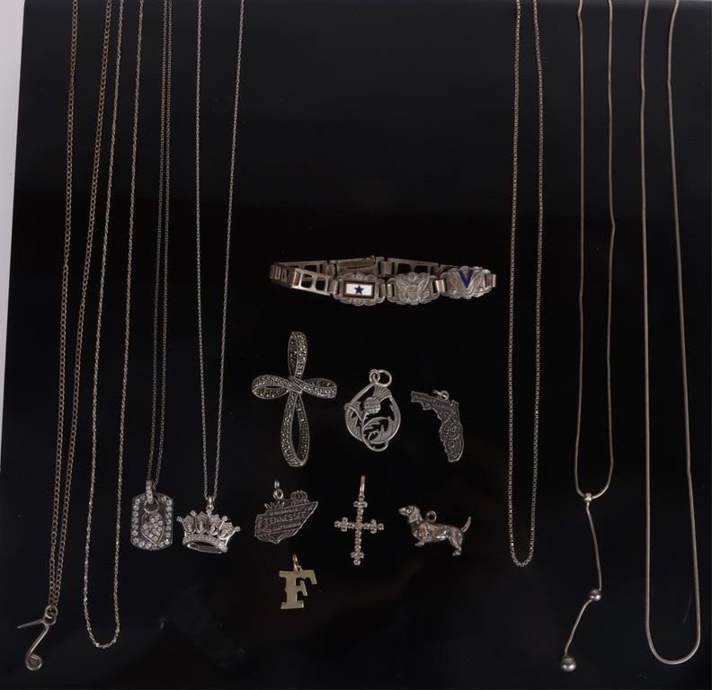 Lot 169155: STERLING SILVER LADIES JEWELRY - (17)