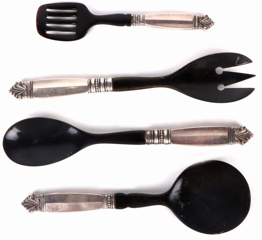 Lot 169161: GEORG JENSEN ANTIQUE STERLING HORN CAVIAR SET