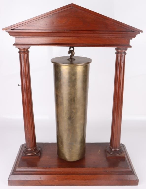 Lot 171264: ANTIQUE 1907 MILITARIA BRASS WOODEN DINNER GONG