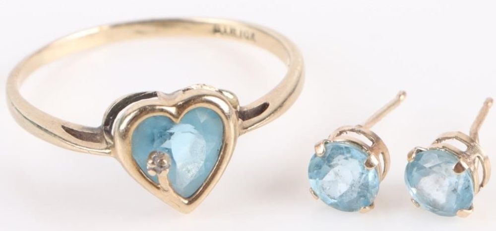 Lot 172136: GIFT SET - 10K HEART-SHAPED TOPAZ RING & EARRINGS