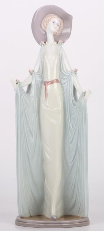 Lot 172178: RETIRED LLADRO #1428 "AFTERNOON TEA" FIGURE