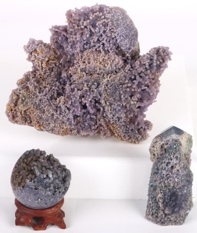 Lot 172186: GRAPE AGATE MINERAL SPECIMEN 4 PIECE SET