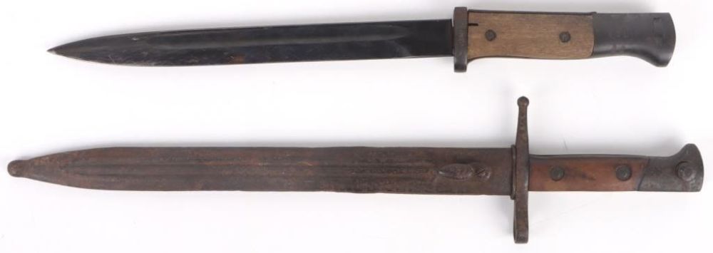 Lot 172286: VINTAGE BAYONETS/DAGGERS OF UNKOWN ORIGIN (1940'S)