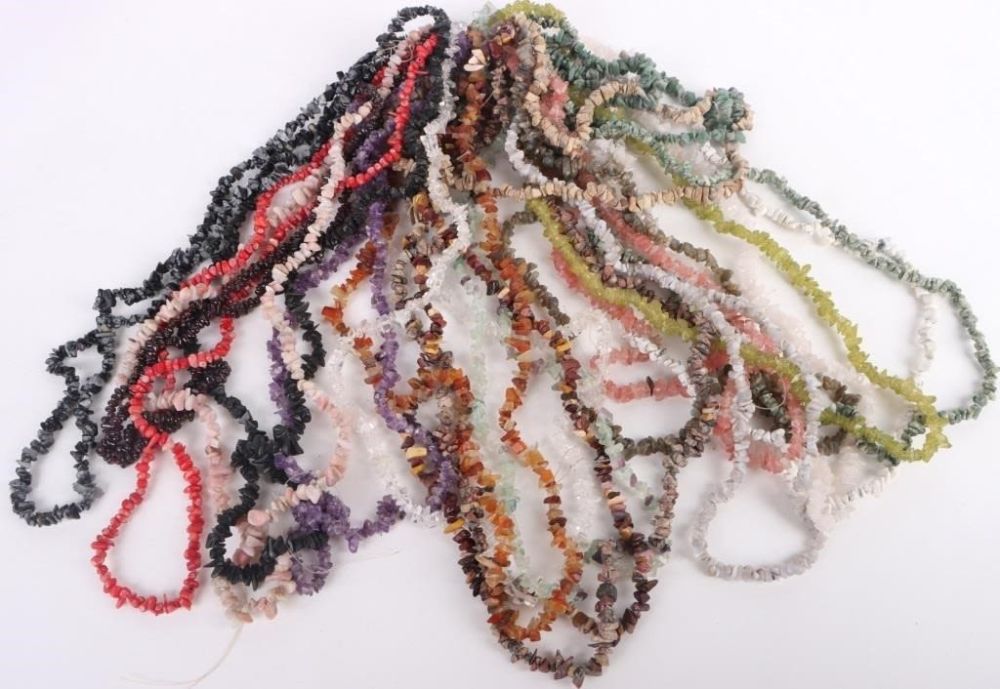 Lot 173198: GENUINE STONE RAINBOW CHIP NECKLACES - (18)