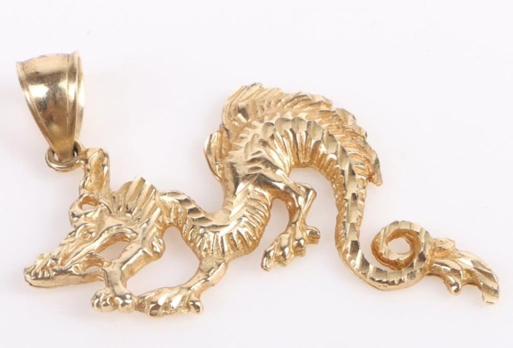 Lot 173216: 14K YELLOW GOLD ASIAN DRAGON LADIES PENDANT