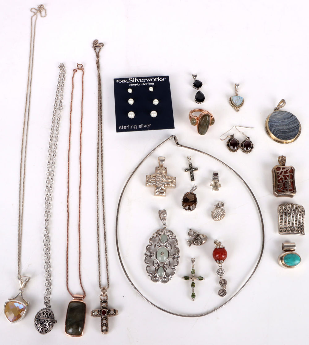 Lot 173223: ASSORTED LADIES JEWELRY - (22)