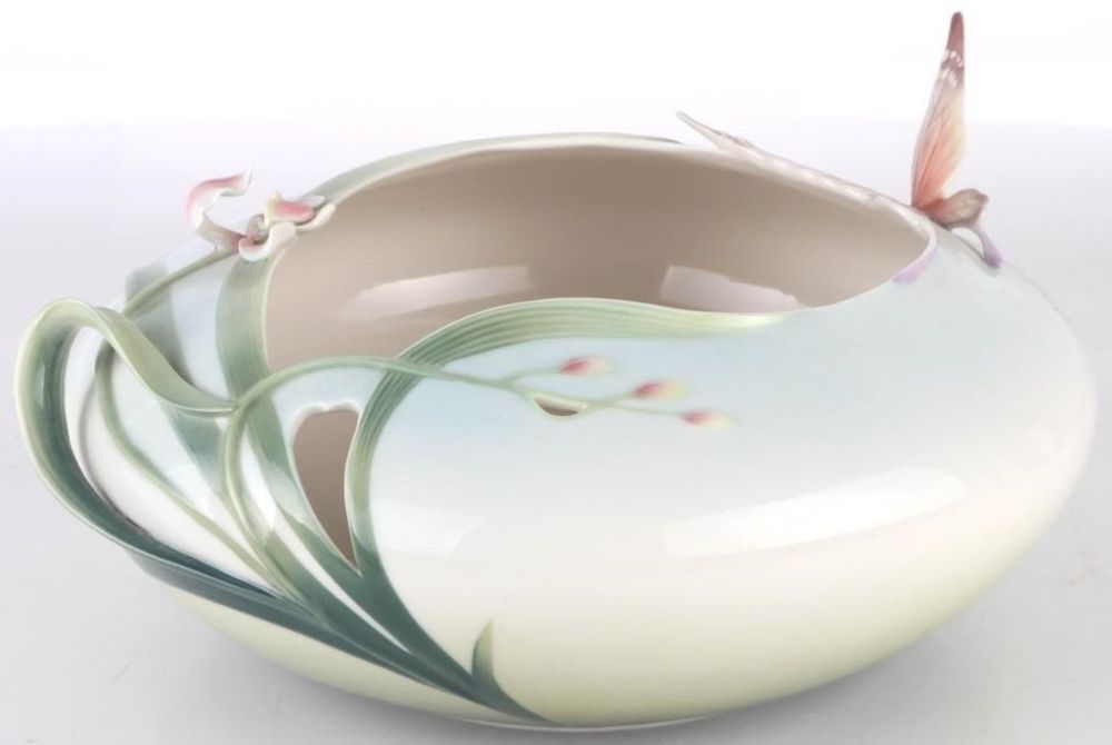 Lot 173324: FRANZ PORCELAIN PAPILLION BUTTERFLY BOWL