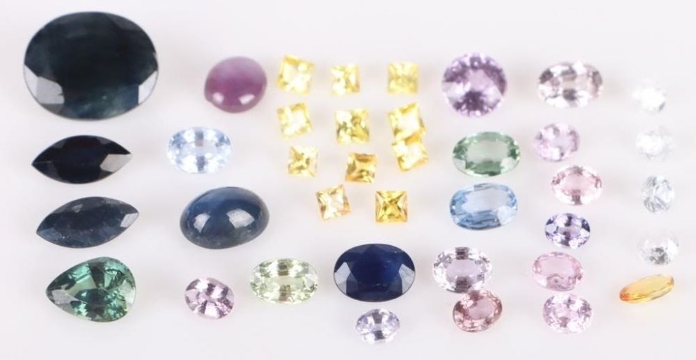 Lot 174166: 22.28CTW MULTI-COLOR GENUINE SAPPHIRES