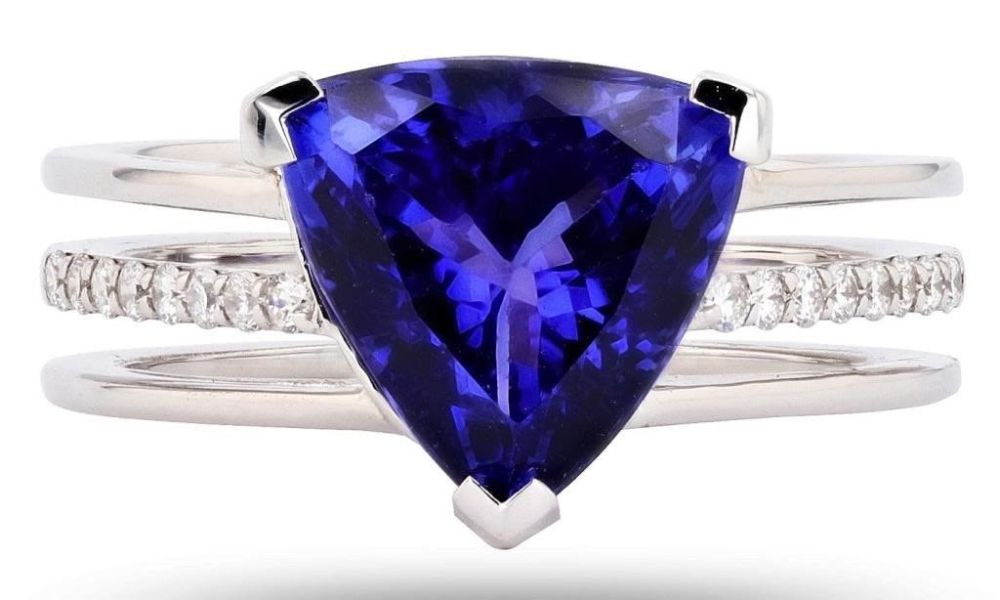 Lot 174181: 4.27CT TANZANITE & 0.17CTW DIA 18K WHITE GOLD RING