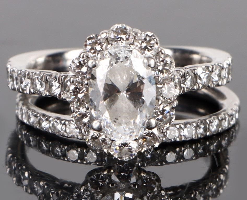 Lot 174188: 1.0CT LAB DIAMOND 18K WHITE GOLD BRIDAL SET