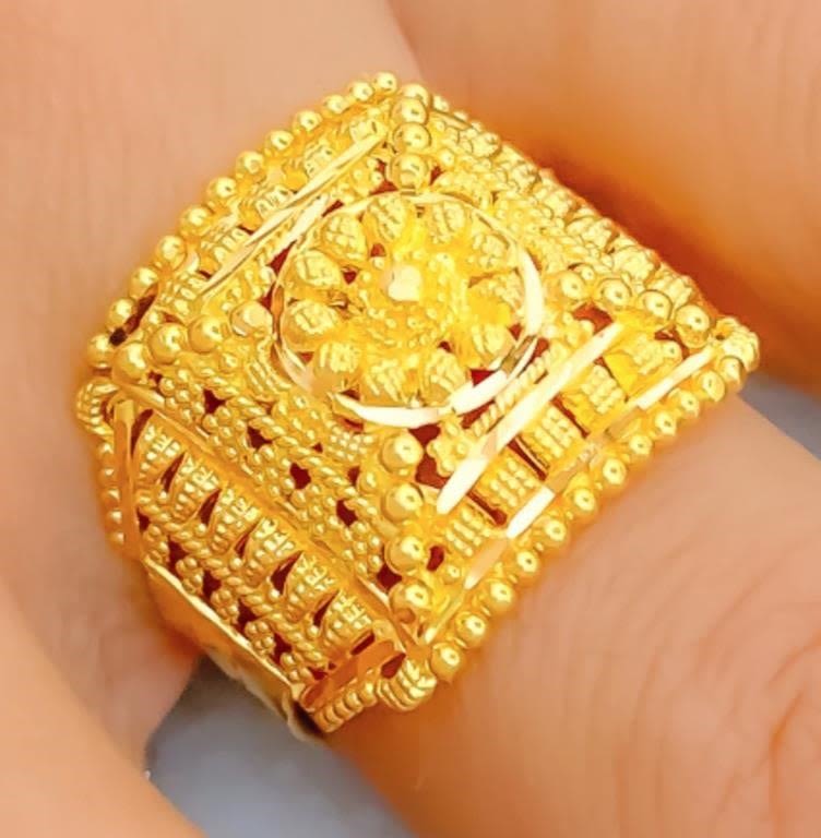 Lot 174206: 22K YELLOW GOLD UNISEX SQUARE BEADED RING
