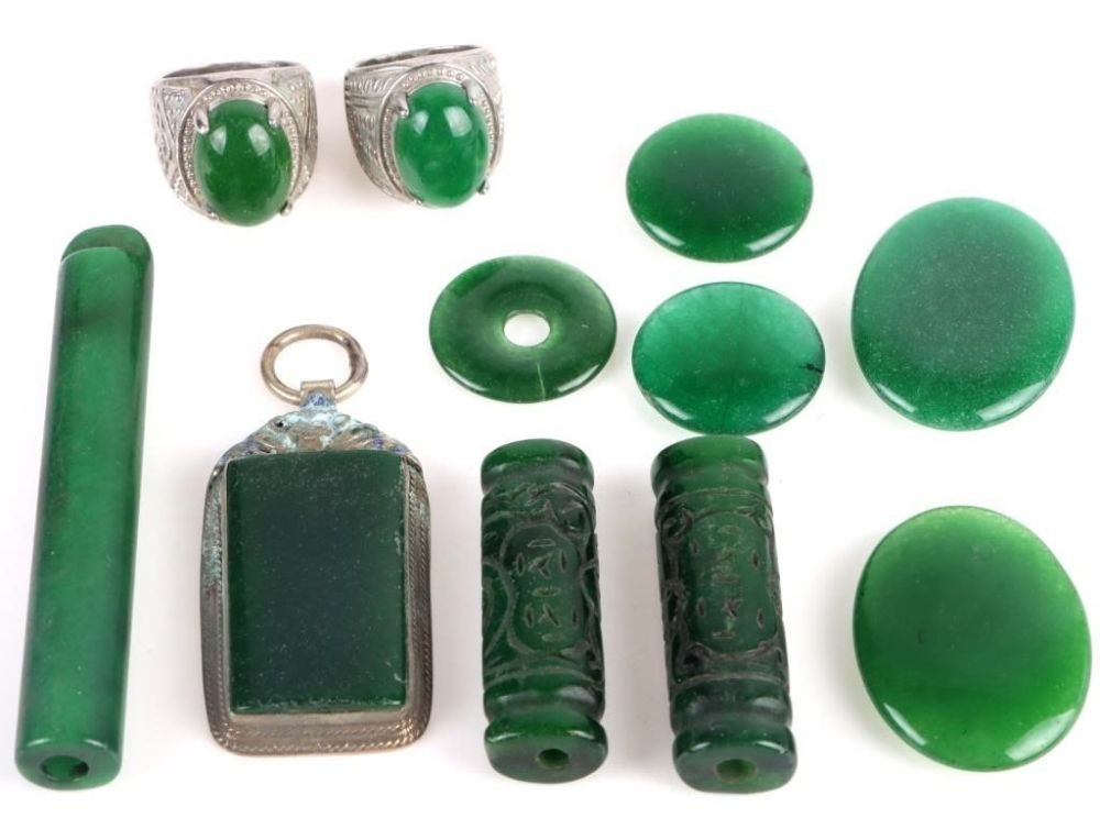 Lot 174237: HIGH GRADE IMPERIAL JADE LADIES BEADS & JEWELRY