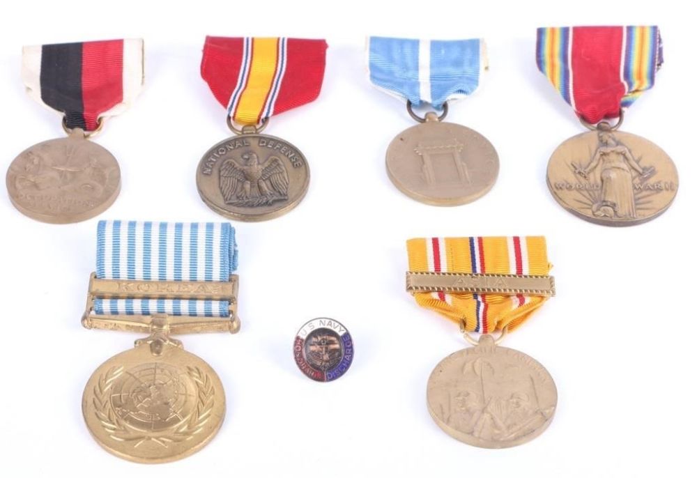 Lot 174343: WWII & KOREAN WAR COLLECTIBLE MEDALS - LOT OF 7