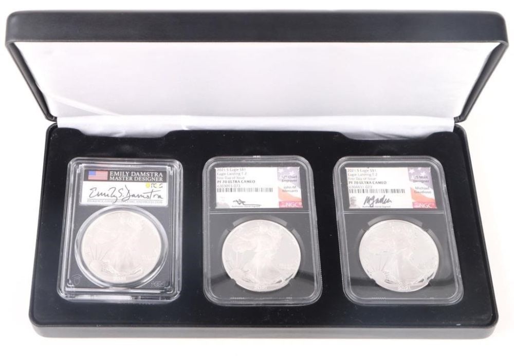 Lot 174387: 2021 SILVER EAGLE NGC PF70 FDOI CHIEF ENGRAVER SET