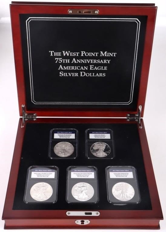 Lot 174395: 2013 WEST POINT MINT 75TH ANNIVERSARY SILVER EAGLE