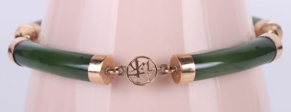 Lot 174080b: 8.5" GREEN JADE 14K GOLD LADIES BRACELET