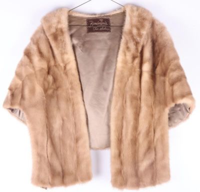 GENUINE BAMBERGER'S MINK FUR LADIES SHOAL. Genuine Bamberger's New Jersey fur salon white mink 