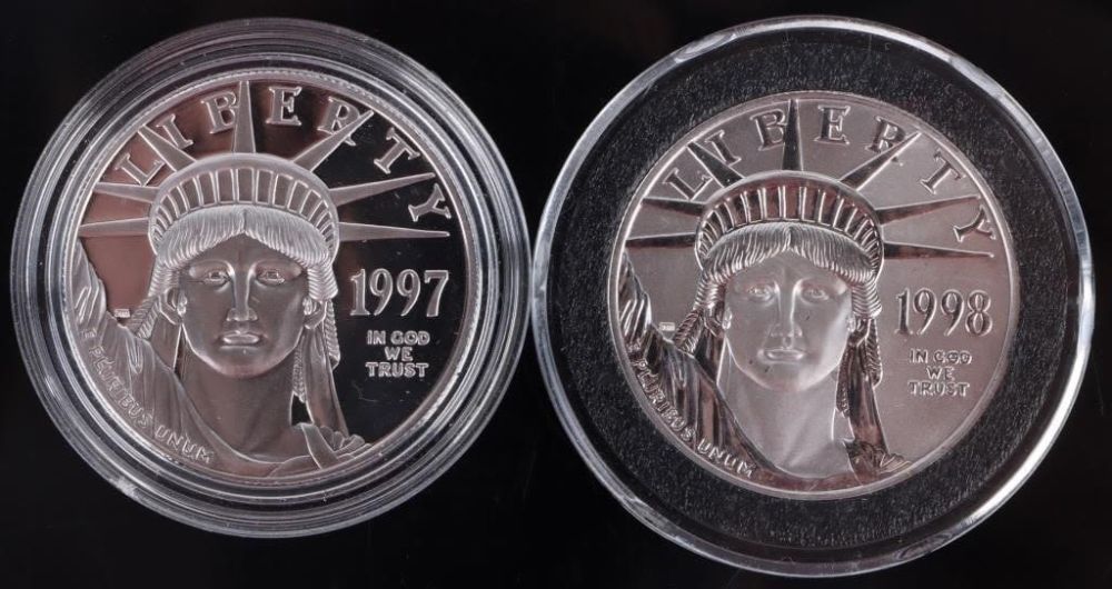 Lot 176168: 1997/98 1OZ PLATINUM ULTRA CAM & REVERSE PROOF(2)