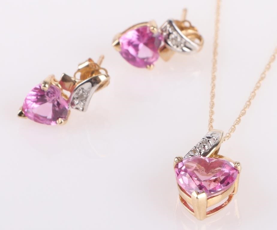 Lot 177162: 10K YELLOW GOLD PINK HEART SAPPHIRE MATCHING SET
