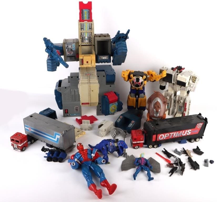 Lot 177221: 1980'S ACTION FIGURES VNTG TOYS - TRANSFORMERS ETC