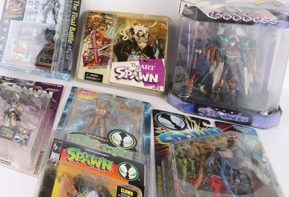 Lot 177230: MCFARLANE'S TOYS SPAWN ACTION FIGURES - LOT OF 7