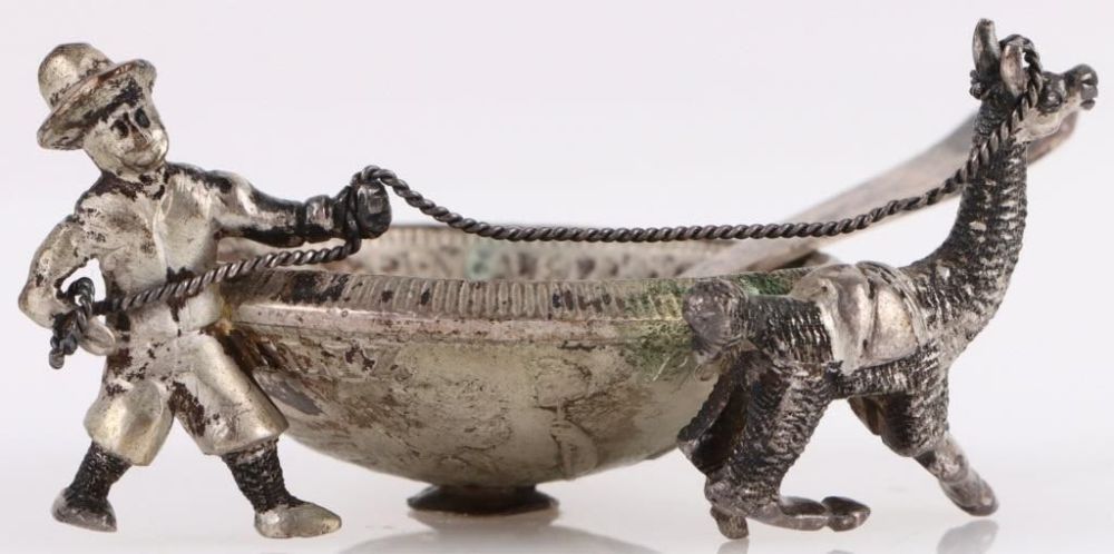 Lot 177389: .900 PERUVIAN SILVER COIN SALT DISH & SPOON