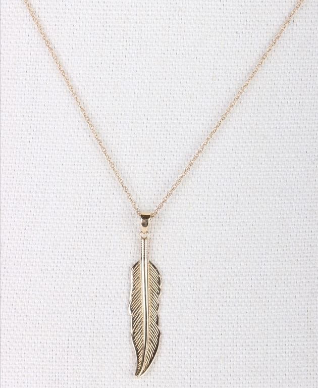 Lot 178209: 14K YELLOW GOLD FEATHER LADIES NECKLACE