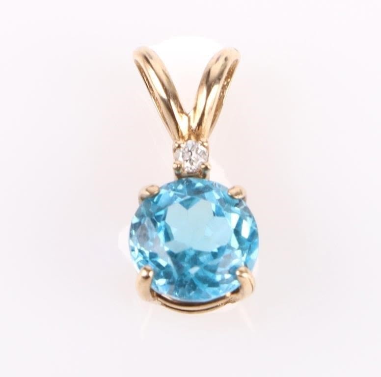 Lot 178230: 10K YELLOW GOLD BLUE TOPAZ DIAMOND LADIES PENDANT