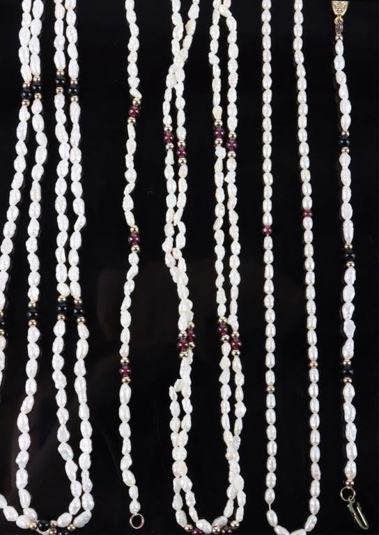 Lot 178256: WHITE BAROQUE PEARL LADIES BRACELETS & NECKLACES