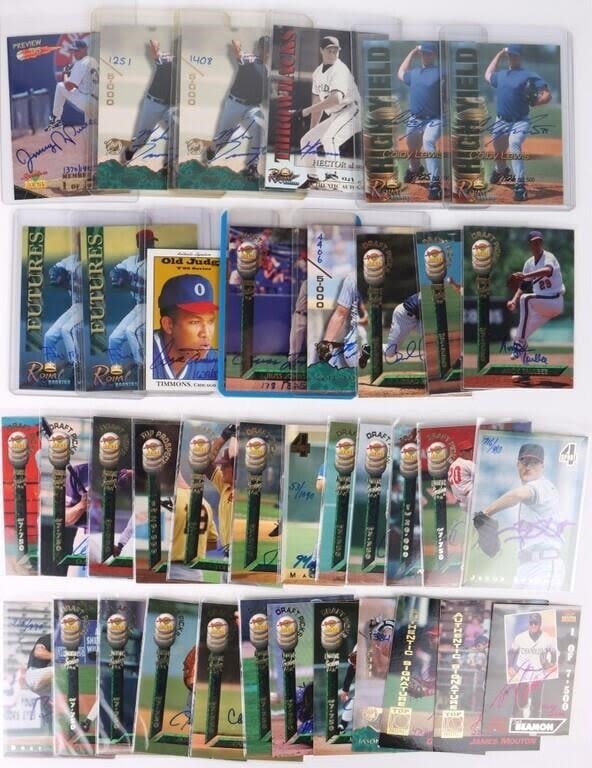 Lot 178324: 1994-2001 SIGNATURE ROOKIES BASEBALL CARDS - (37)