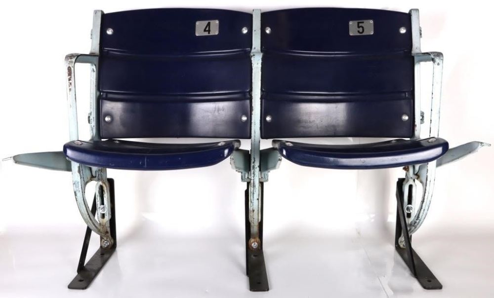 Lot 178339: ORIGINAL DALLAS COWBOYS TEXAS STADIUM SEAT DUO