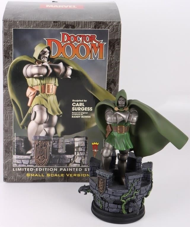 Lot 178348: BOWEN DESIGNS DOCTOR DOOM 7.5" STATUE W/ BOX