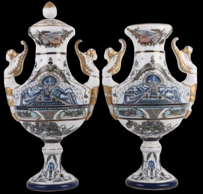 Lot 178408: ITALIAN ROYAL BLUE & GOLD PAINTED PORCELAIN VASES