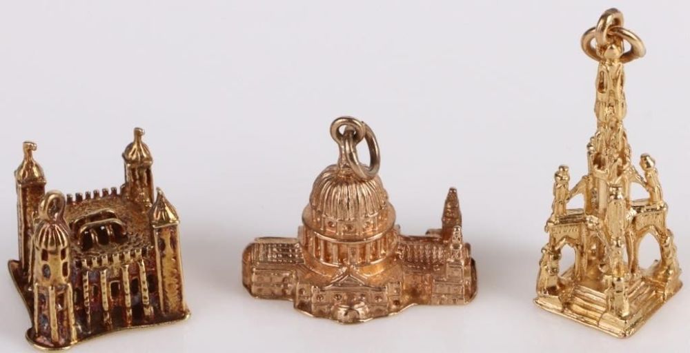 Lot 179238: 9K YELLOW GOLD BUILDING  MONUMENT CHARMS