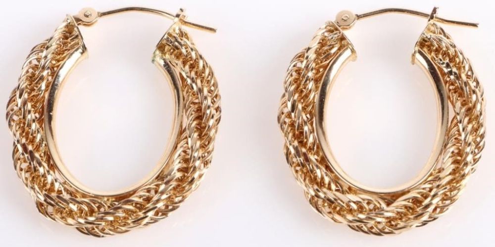 Lot 179250: 14K YELLOW GOLD TWISTED CHAIN EARRINGS