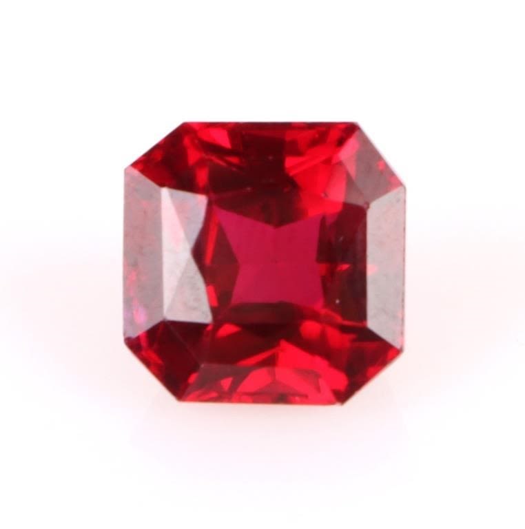 Lot 179264: 7.90CT MODIFIED PRINCESS CUT RUBY LOOSE GEM