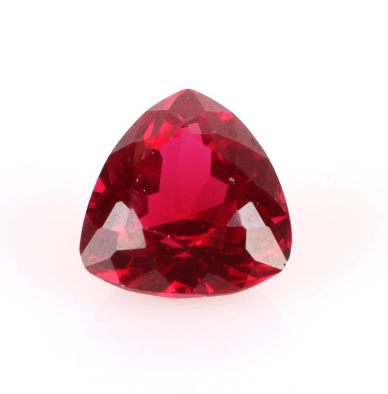 Lot 179265: 8.25CT TRILLION CUT RUBY LOOSE GEMSTONE