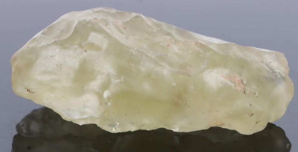 Lot 179268: 255.15CT LIBYAN DESERT GLASS METEORITE IMPACT
