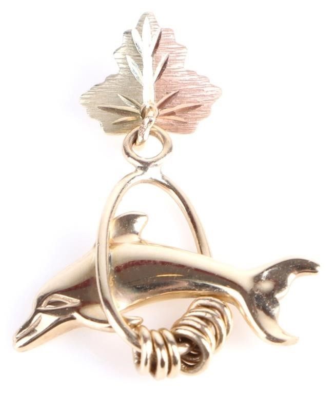 Lot 183159: 10K YELLOW GOLD DOLPHIN LADIES PENDANT